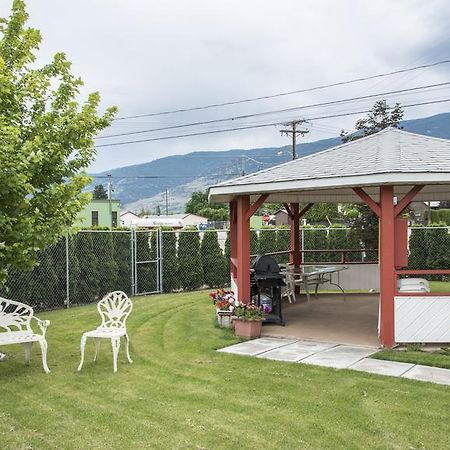 Maple Leaf Motel Inn Towne Osoyoos Exteriér fotografie