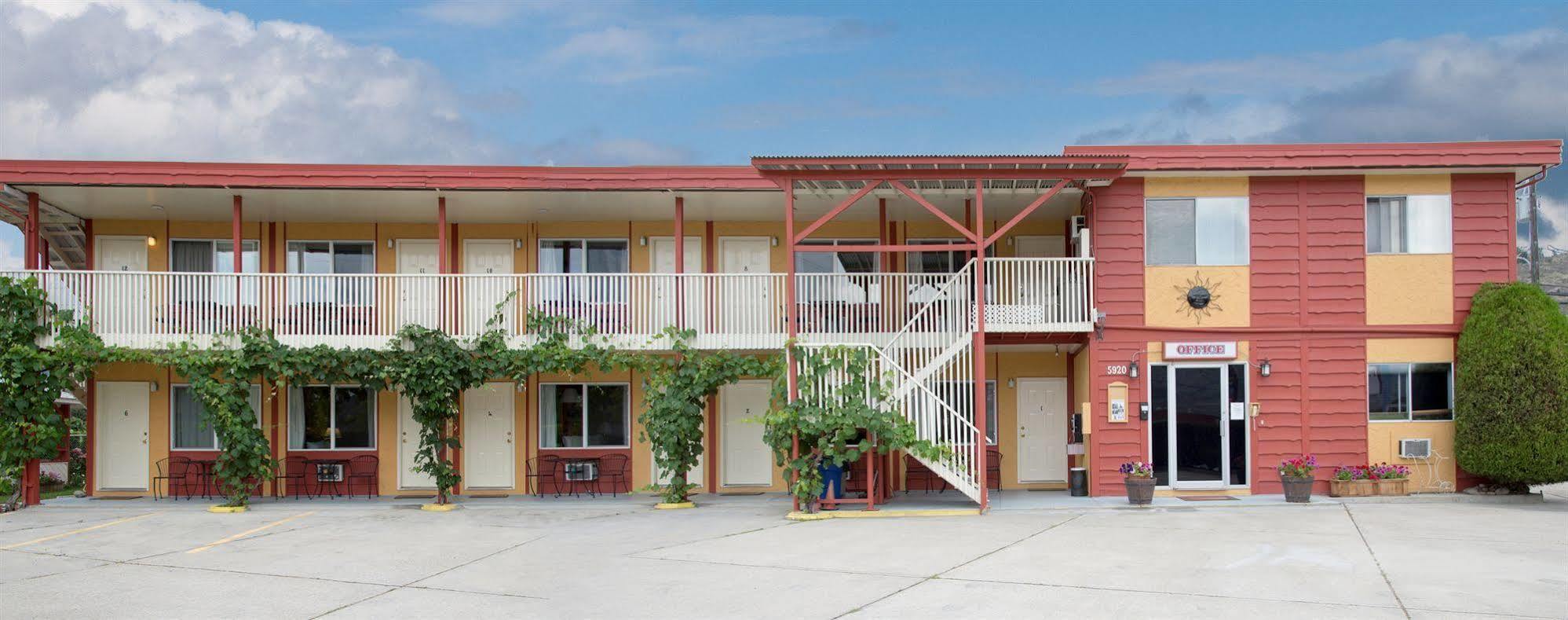 Maple Leaf Motel Inn Towne Osoyoos Exteriér fotografie